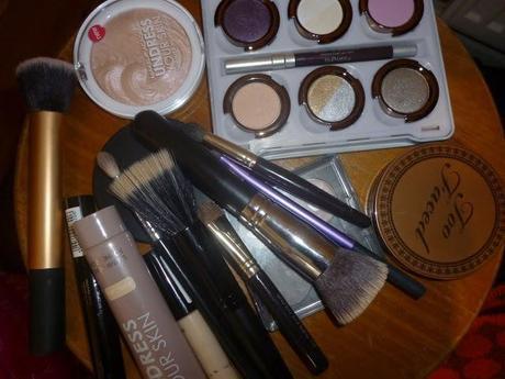 Weekly Make Up Tag - Archie's Girls