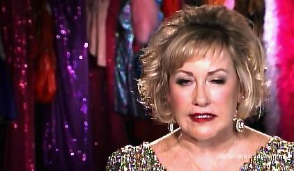 Dance Moms: If You Wanna Be The Apple Of Her Eye, You Better Push It And Throw It And Fix That Face.
