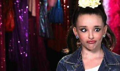 Dance Moms: If You Wanna Be The Apple Of Her Eye, You Better Push It And Throw It And Fix That Face.