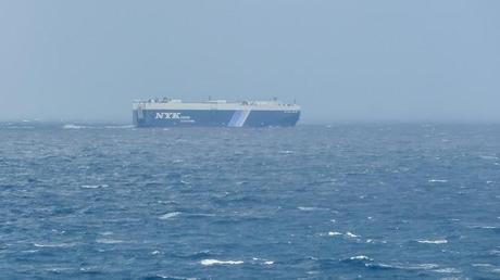 the ship volans leader in choppy water