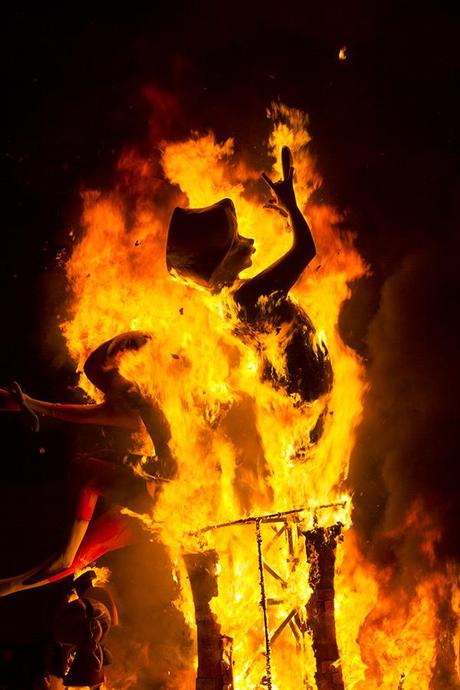 Las Fallas burning by Monsabor