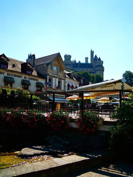 Pierrefonds (part 2) and a picnic in Compiègne in front of...