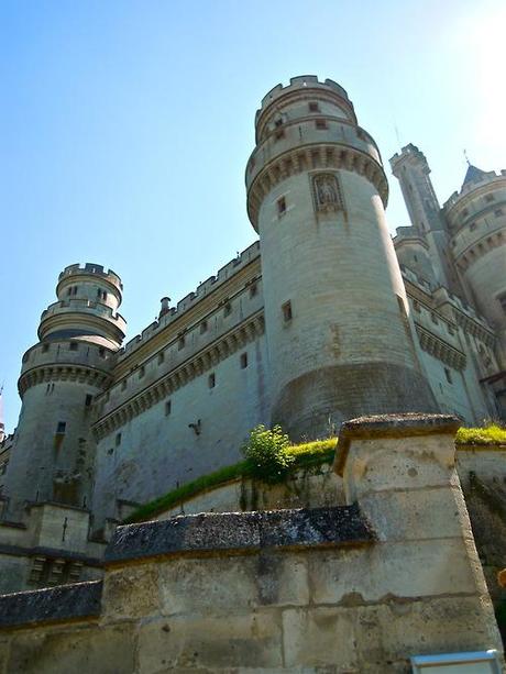 Pierrefonds (part 2) and a picnic in Compiègne in front of...