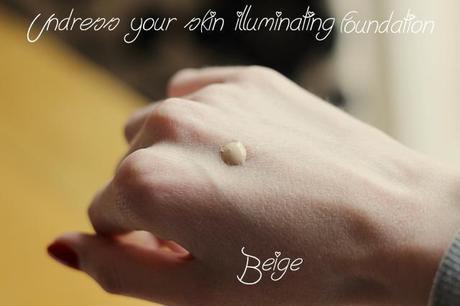 Mua undress your skin illuminating foundation swatch beige