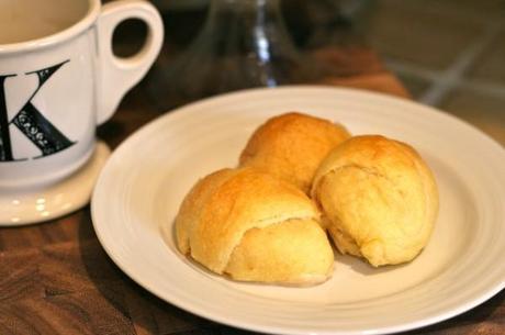 Gooey-Marshmellow-Puffs-Easter-Entertaining-Simple-Recipe-Holiday-Rolls-Bread-Baking-Anthropologie-Initial-Mug-Coffee-Tea-White-Letter-6