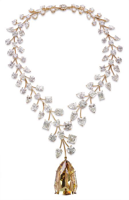L'Incomparable-Diamond-Necklace, lincomparable diamond, mouwad diamond necklace