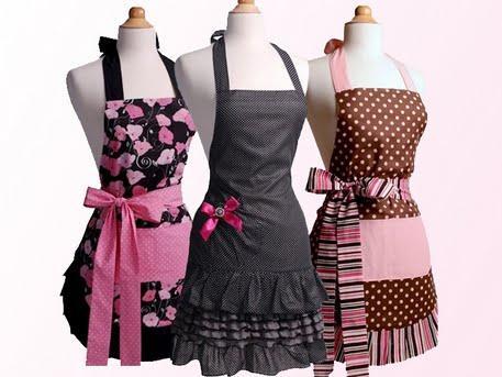 6604e8f1 cac4 4687 b649 2886e1446638 Stay Stylist in the Kitchen in flirty Aprons