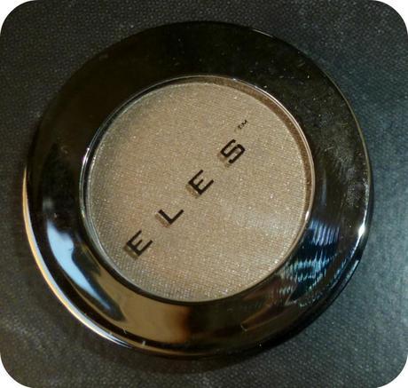 That's (never) too many eye shadows for now, ladies... More ELES goodies!