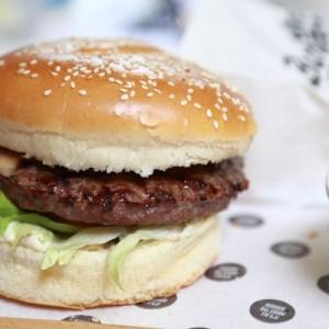 Lets_Burger_Blueberry_Square_Dbayeh29