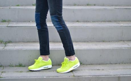 nike air max 1 neon yellow scotch jeans