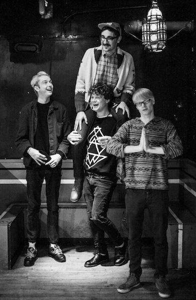 booth 2 ALT JS CHILLINGLY BEAUTIFUL SET AT WEBSTER HALL [PHOTOS]