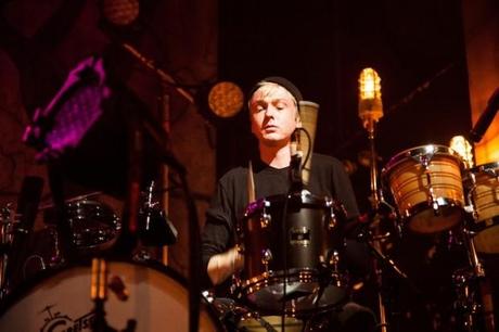 thom 3 620x413 ALT JS CHILLINGLY BEAUTIFUL SET AT WEBSTER HALL [PHOTOS]