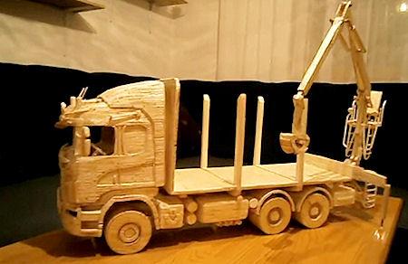 Incredible Replicas Of Industrial Vehicles Made From Matchsticks