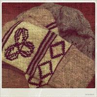 Random Thursday: What's In My Purse...