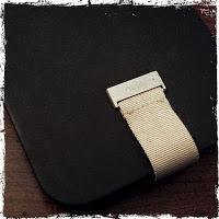 Random Thursday: What's In My Purse...