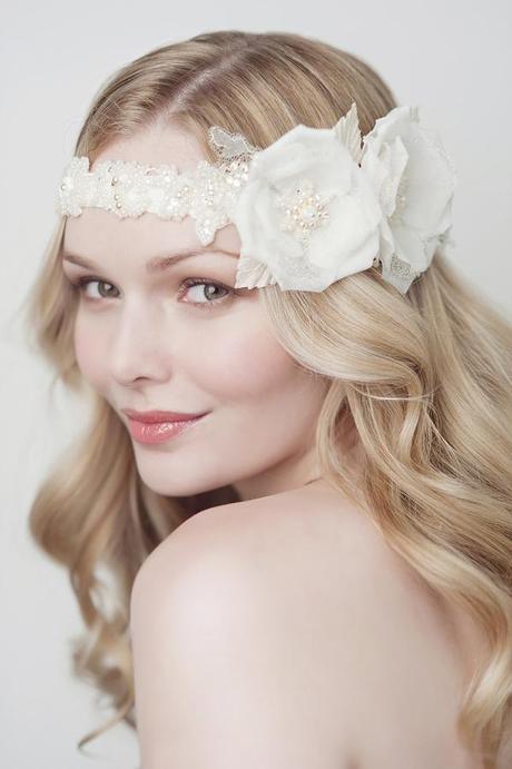 Enchanting Floral Hair Accessories for Your English Wedding — Yelena