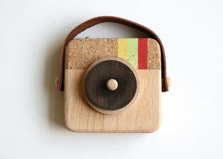 Anagram wooden camera by Twig Creative