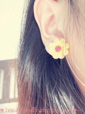 daisy flower earrings, vintage earrings, beautiful earring, etsy store , beautyfoodlfie.blogspot.com