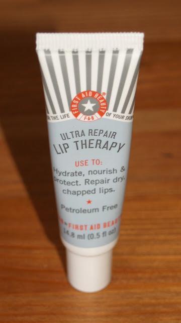 First Aid Beauty - Ultra Repair Lip Therapy