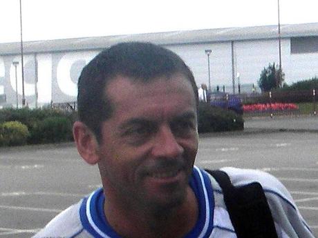 This week, Phil Brown tried to stop someone else from looking ridiculous. Courtesy of Bilde.
