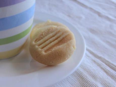 Custard Powder Cookies