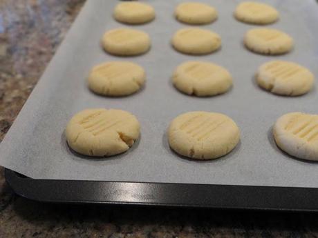 Custard Powder Cookies