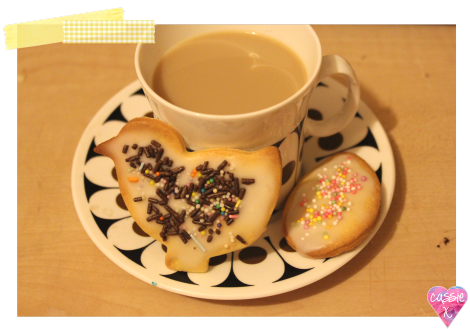 pieday friday easter chick cookies iced hen biscuits recipe by cassiefairy