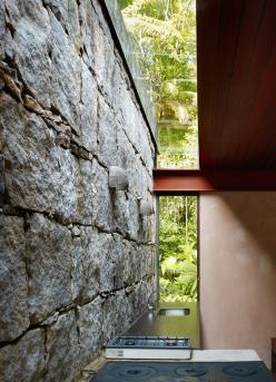 Rio Bonito House by Carla Juacaba