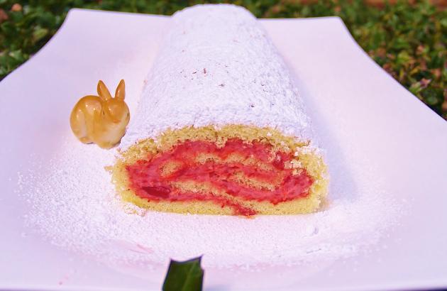 Strawberry Crème Roulade/Kelli’s Retro Kitchen Arts