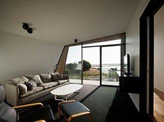 Beached House by BKK Architects