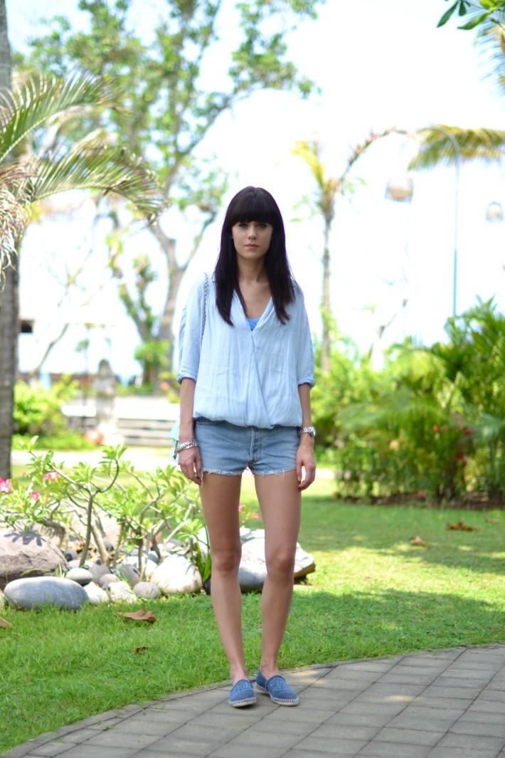 outfit bali vacation blue