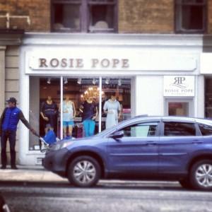 Lazy Sunday Stroll around Jacqueline Kennedy Onassis Reservoir rosie pope nyc ues location madison ave