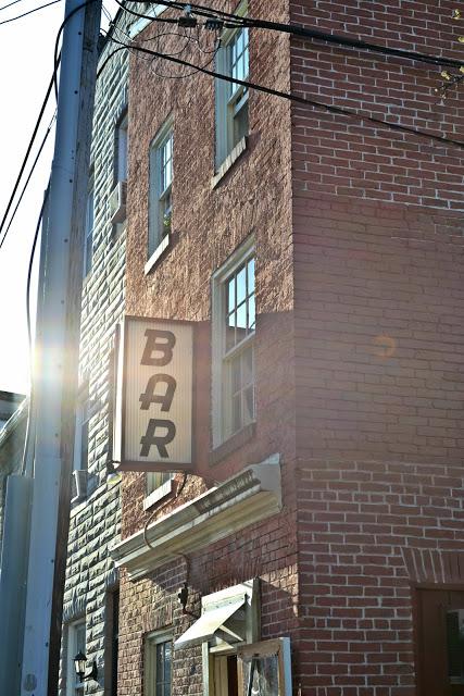 Baltimore, downtown, bar, bricks, building