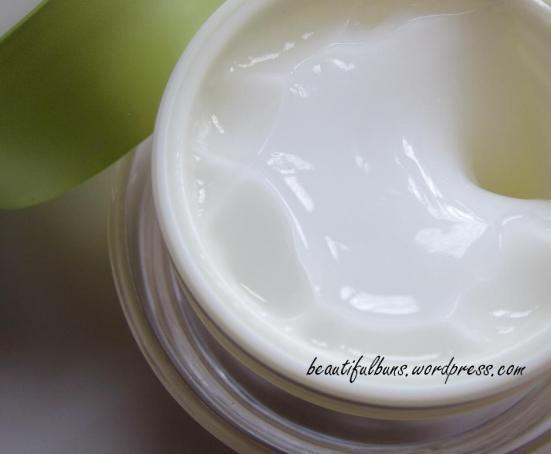 TFS Chia Seed Moisturiser (3)