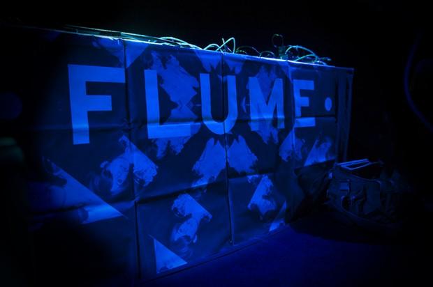 FLUME 1 620x412 FLUME PLAYED MUSIC HALL OF WILLIAMSBURG [PHOTOS]