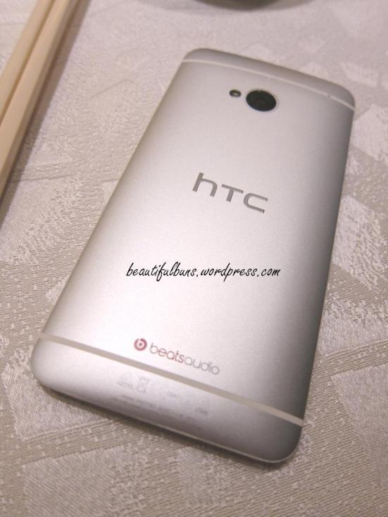 HTC One (4)