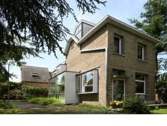 Berkbeekschauw by De Vylder Vinck Tailleu