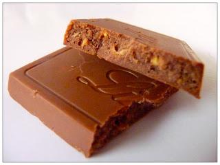 Lindt Hello Range - Mini Chocolates with Nougat Crunch