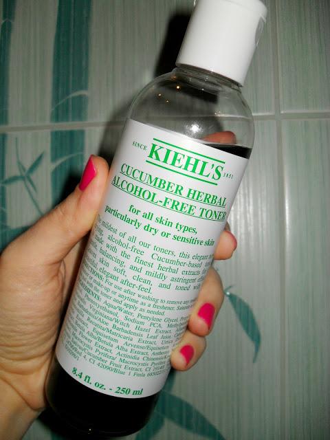 MY HIGHLIGHT OF THE YEAR: KIEHL'S CUCUMBER HERBAL ALCOHOL-FREE TONER REVIEW