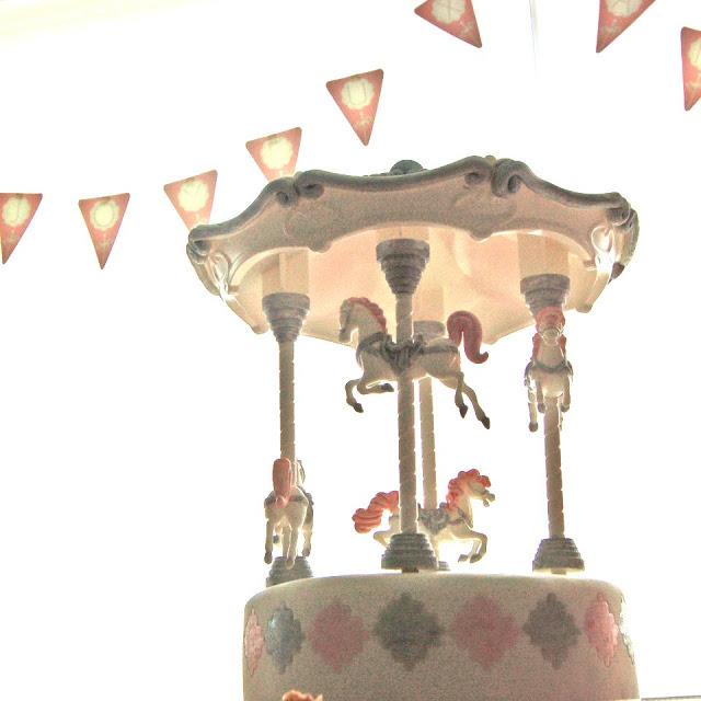 Beautiful Carousel Party by Jolis Moments