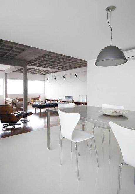 Contemporary meets modernist Contemporary meets modernist