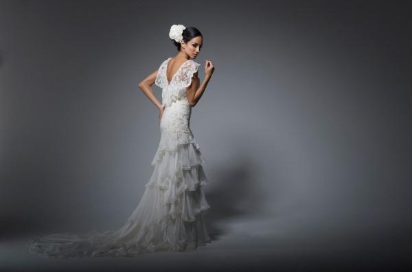 backless-flamenco-rosalynn-win-wedding-dress