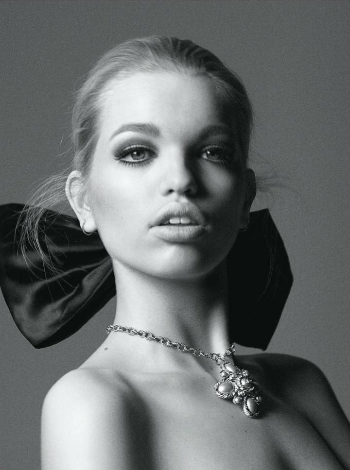 Daphne Groeneveld by Sean & Seng for Flair Italia April 2013 7