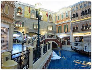 Macau - The Venetian Hotel (Shopping Centre)