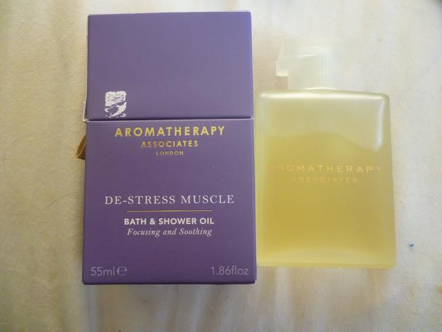 Aromatherpy Associates De-Stress Muscle Bath & Shower Oil.