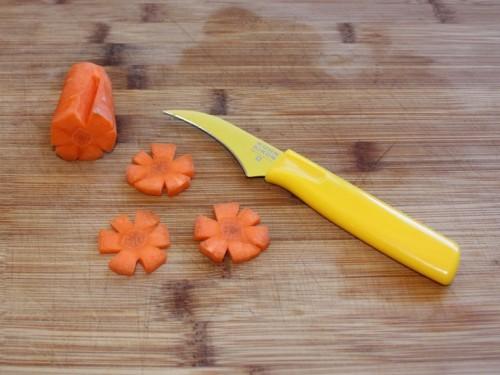 CARROT FLOWERS DELUXE