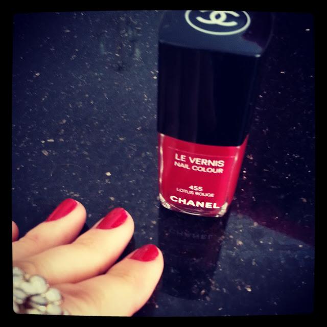 Chanel Nail color 455