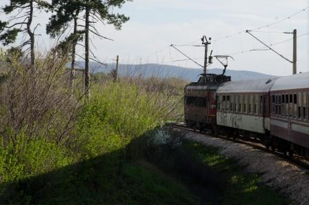 train making its way through Bulgaria towards Istanbul