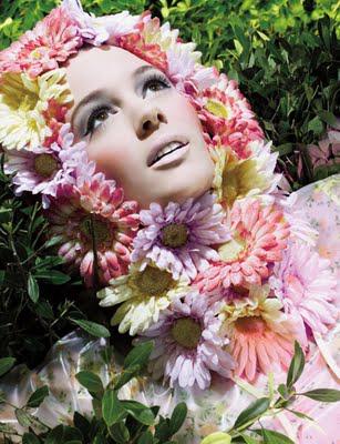 Mac Fashion Flower Alpha Girl & Mac Semi Precious Rose Quartz