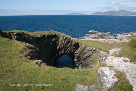 Photo - rock arch on Taransay, Outer Hebrides, Scotland